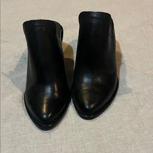 Chinese Laundry western Black Leather Footwear